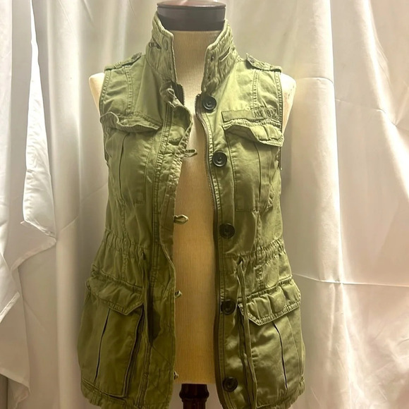 Abercrombie and Fitch vintage hand sewn DIY-  crafted shark vest size S - Picture 6 of 7